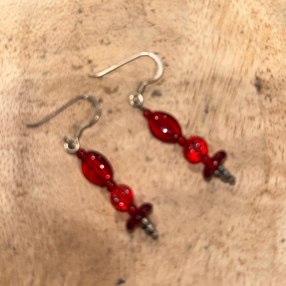 Sterling‎ Silver Vintage Earrings with Red Beads - Picture 1 of 2
